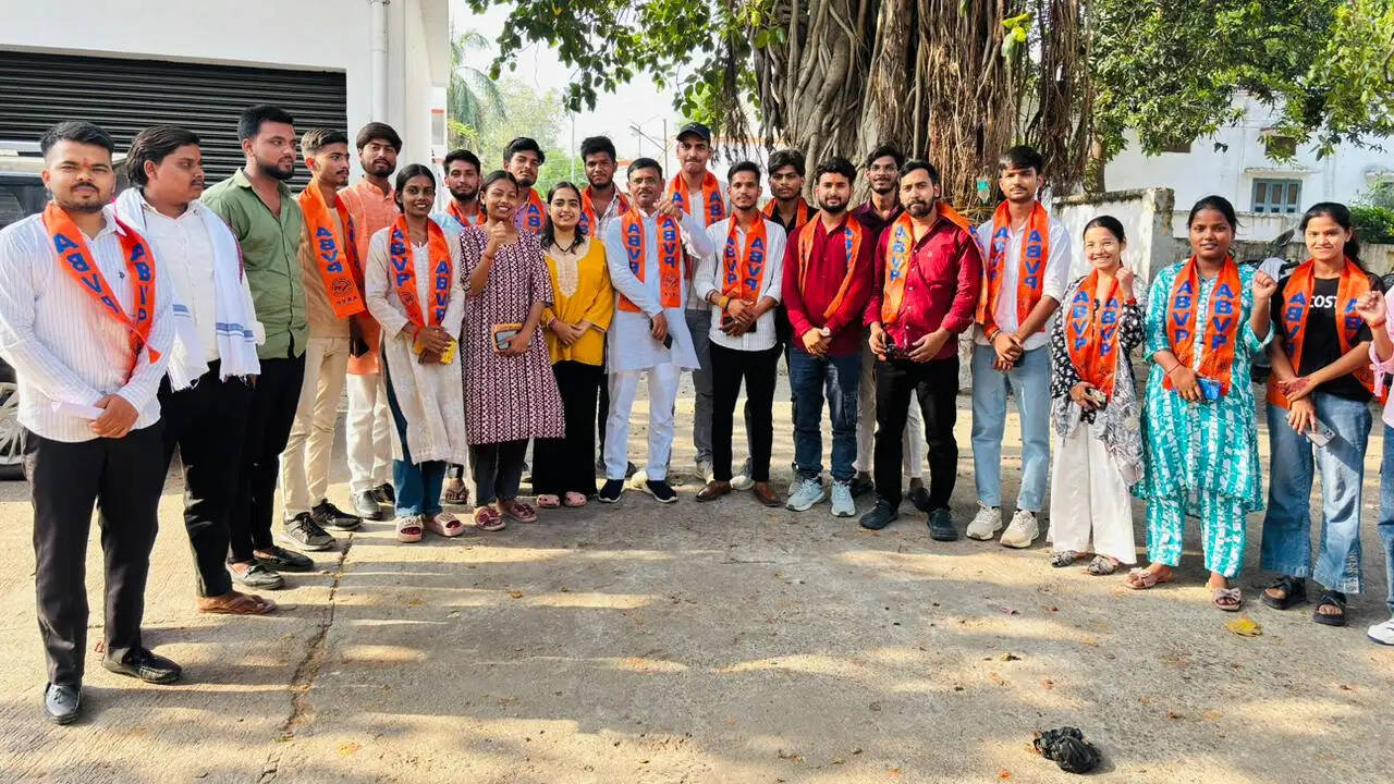 डॉ. अमृता मिश्रा बनी एबीवीपी की नगर अध्यक्ष व हर्षित नगर मंत्री