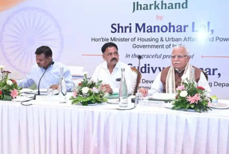 झारखंड के विकास में केंद्र देगा हरसंभव सहयोग, ऊर्जा-शहरी योजनाओं की समीक्षा में बोले केंद्रीय मंत्री मनोहर लाल