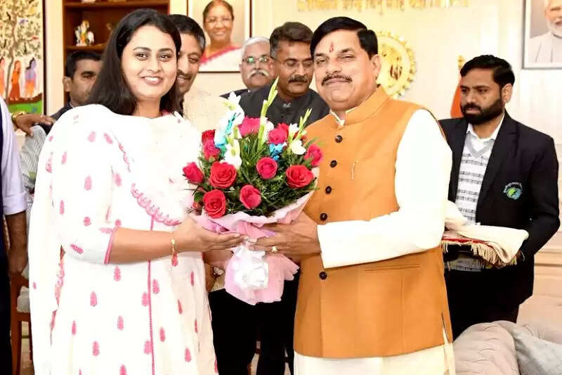 मप्रः मुख्यमंत्री डॉ. यादव से बिहार की खेल मंत्री श्रेयसी सिंह ने की सौजन्य भेंट