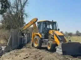 भोपाल: केरवा डैम किनारे बड़ी कार्रवाई,&nbsp;बिना अनुमति विकसित हो रही कॉलोनी तोड़ी