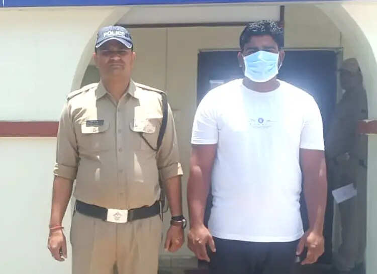 गौकशी मामले में चार माह से फरार वांछित आरोपित गिरफ्तार