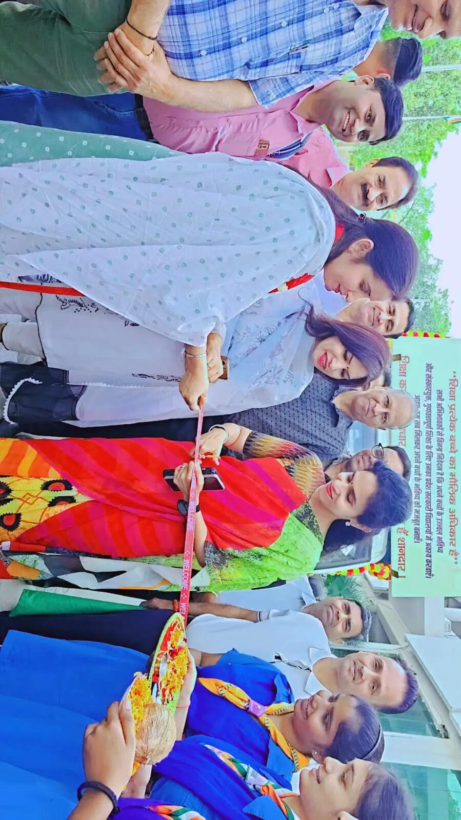 कैथल: प्रवेश उत्सव रथ को डीसी अपराजिता ने दिखाई हरी झंडी, शिक्षा के प्रति करेगा जागरूक