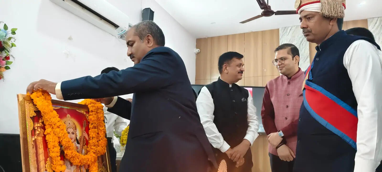 प्रत्येक व्यक्ति को अपने अधिकारों के प्रति जागरूक होना चाहिए : जिला जज