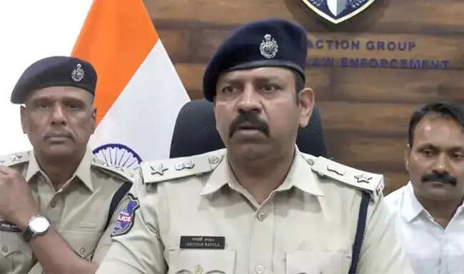 तेलंगाना में हाई-प्रोफाइल ड्रग्स पार्टी का खुलासा, टीडीपी सांसद सहित 10 लोगों को पुलिस ने पकड़ा