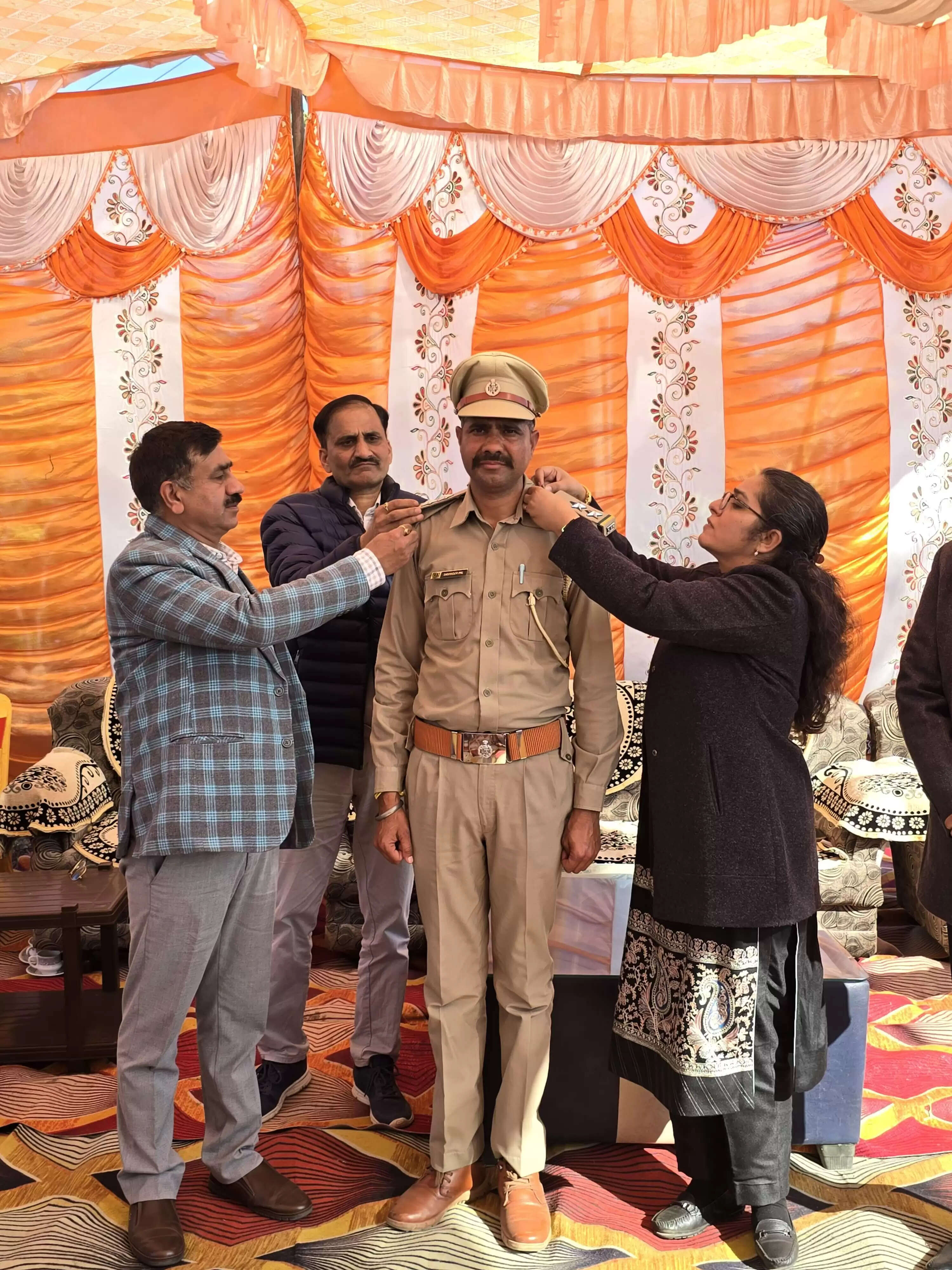 कांगड़ा में पिपिंग समारोह आयोजित, पदोन्नत अधिकारियों के कंधों पर सजे नए सितारे