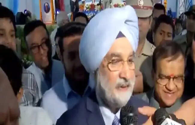 उपराज्यपाल तरणजीत सिंह संधू सर गंगा राम अस्पताल के स्थापना दिवस समारोह में हुए शामिल