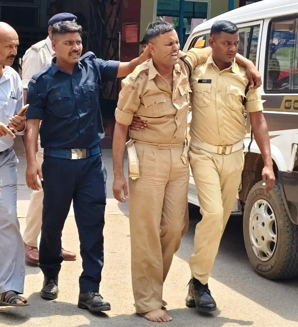 प्रशिक्षण स्थल में राइफल का चैंबर ब्लास्ट, नगर सैनिक के सिर में घुसा पार्ट्स