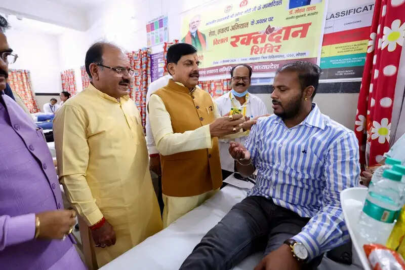 रक्तदान है जीवन का सबसे बड़ा दान : मुख्यमंत्री डॉ. यादव