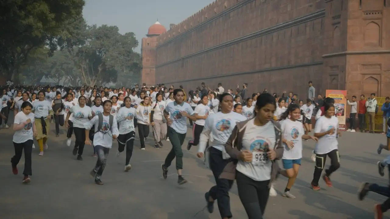 मणिकर्णिका दौड़ में शामिल 150 विजेताओं को सम्मानित किया गया