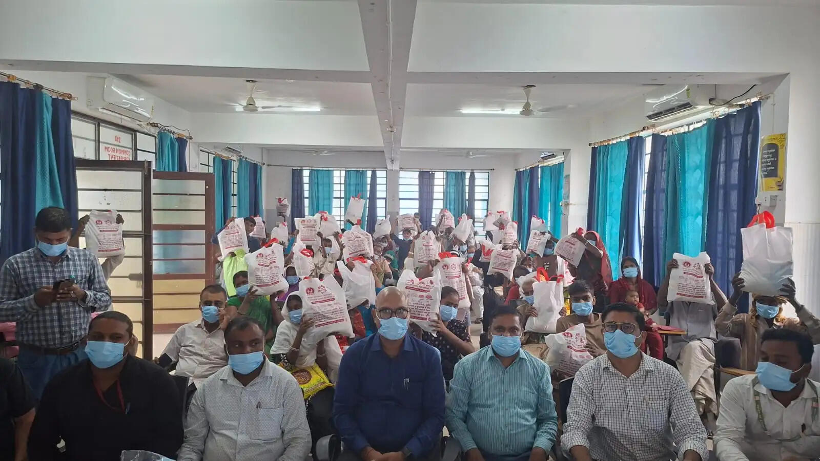 टीबी मुक्त भारत अभियान के तहत सुपौल में 182 टीबी मरीजों को निक्षय पोषण किट वितरित