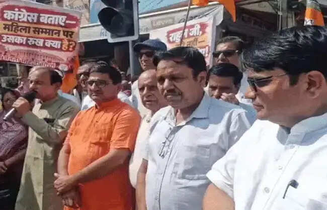 नारनौल में जेएनयू प्रकरण पर भाजपा महिला मोर्चा ने किया प्रदर्शन