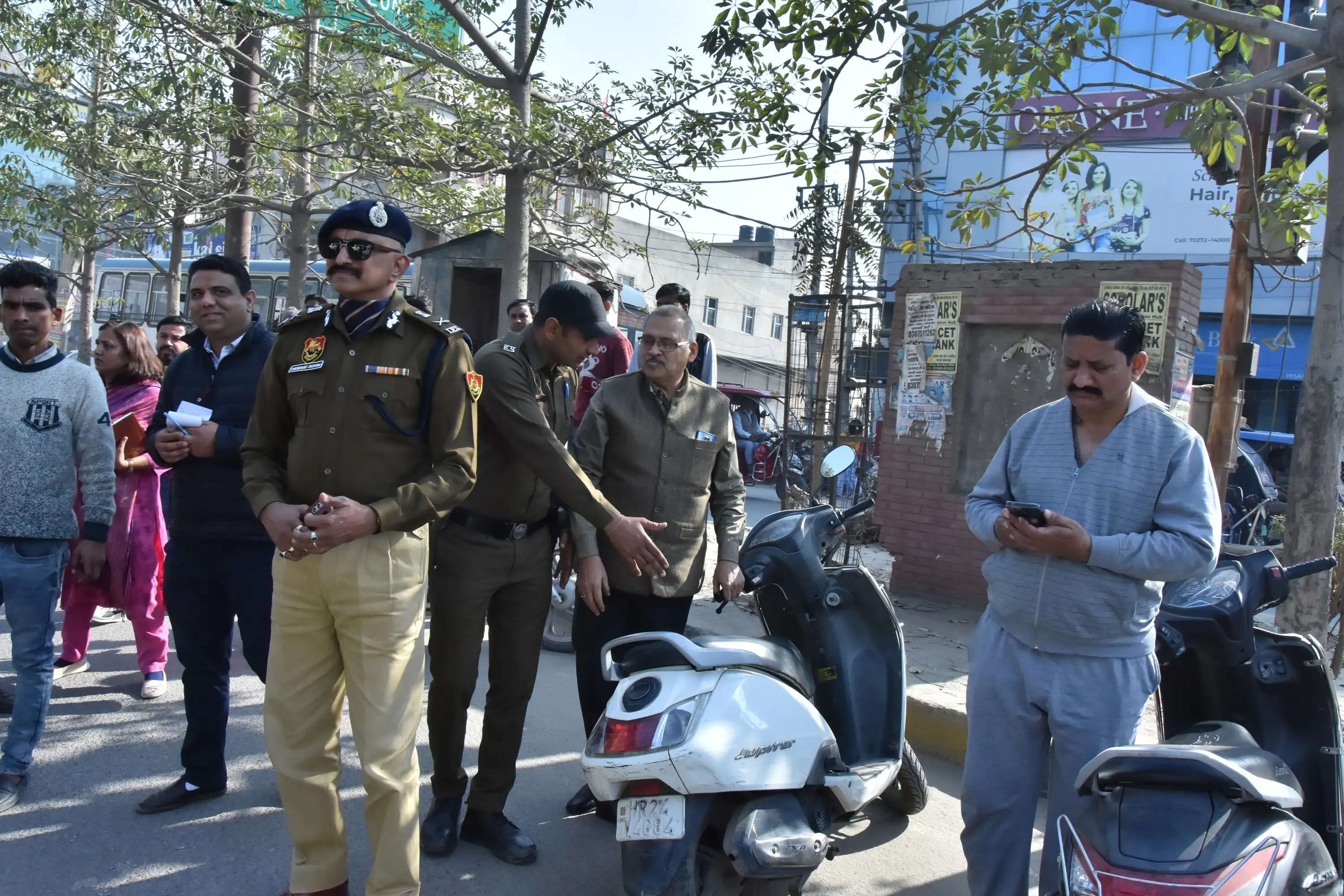 सिरसा: सड़क दुर्घटना से बचाव के लिए हेलमेट अवश्य लगाएं युवा : एडीजीपी श्रीकांत जाधव