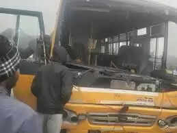 मुरैना:&nbsp;&nbsp;तेज रफ्तार ट्रक ने कॉलेज छात्रों से भरी बस को मारी&nbsp;टक्कर,&nbsp;25 छात्र घायल,&nbsp;चालक गिरफ्तार