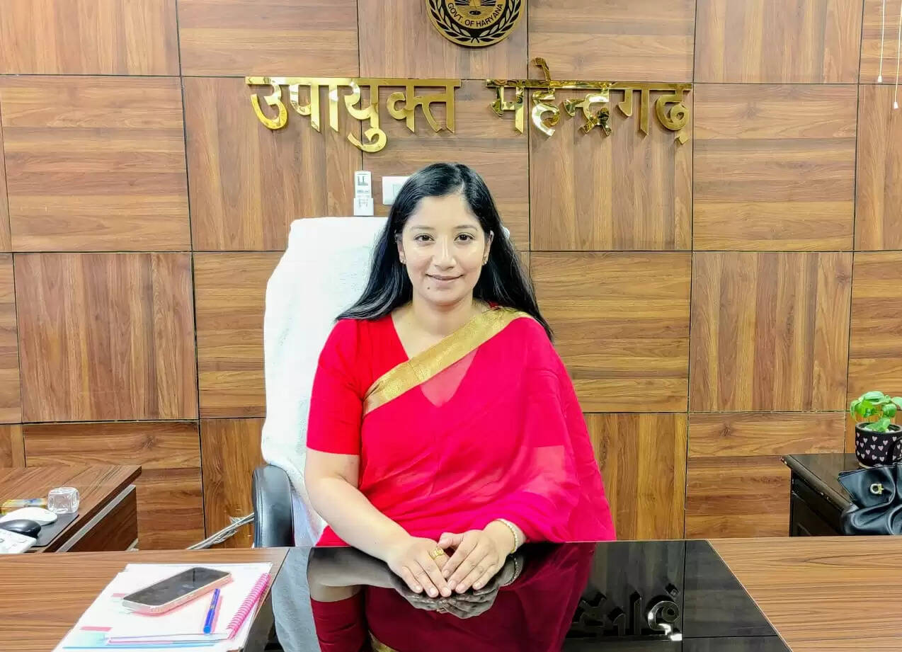 महेंद्रगढ़ को मिली नई प्रशासनिक कमान, अनुपमा अंजलि ने संभाला उपायुक्त पद