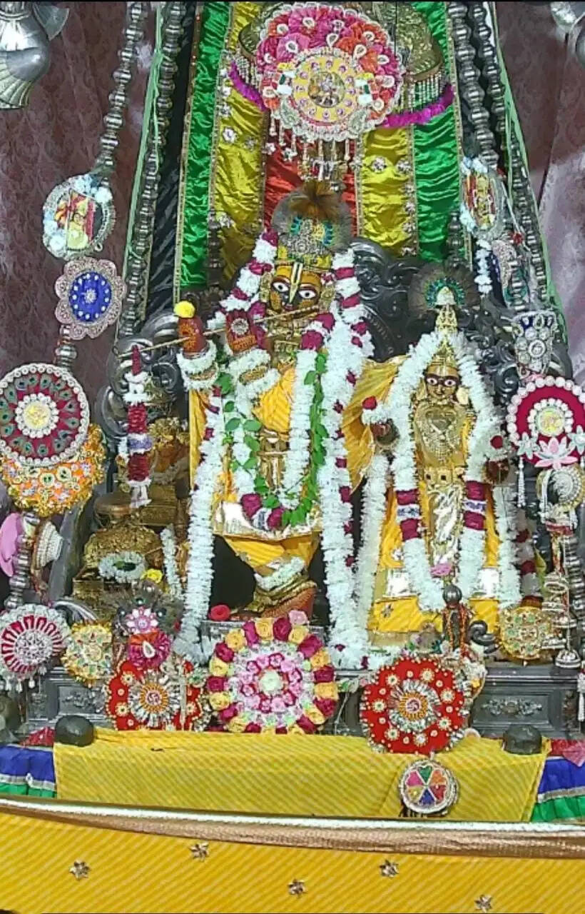 गोविंददेवजी मंदिर में पांच सितंबर को नंदोत्सव के बाद हाथी-ऊंट और झांकियों के साथ निकलेगी शोभायात्रा
