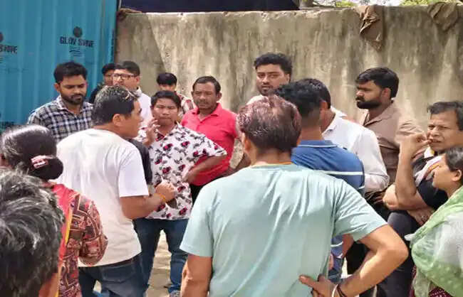 महेंद्रगढ़ में ट्राले की टक्कर से नेपाल के युवक की मौत, चालक फरार