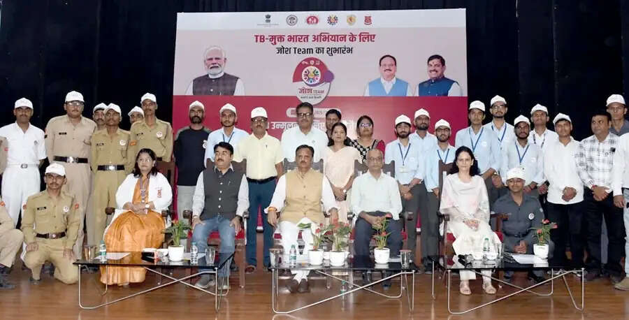 टीबी उन्मूलन के लिए युवा शक्ति तैयार, जोश टीमें घर-घर स्क्रीनिंग में करेंगी सहयोग : उप मुख्यमंत्री शुक्ल