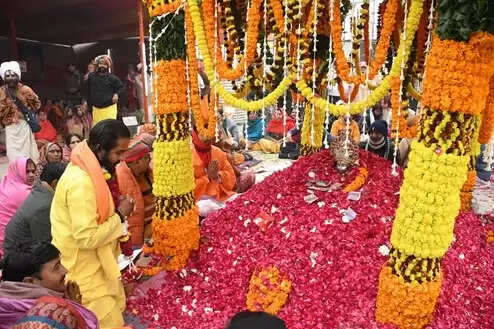 श्रीरामार्चा पूजन में शामिल हुए संत, लिया भण्डारे का प्रसाद