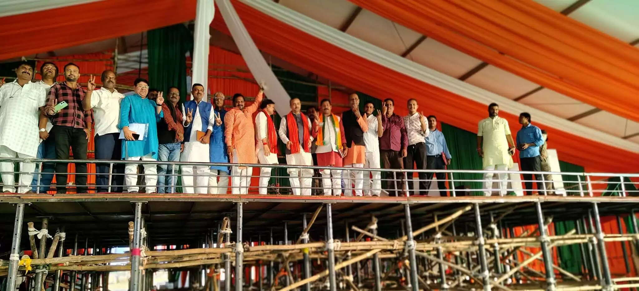 पीएम की सभा स्थल का उत्तरप्रदेश के सहकारिता मंत्री ने लिया जायजा