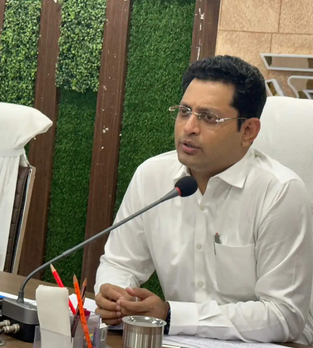 अत्यधिक बारिश के चलते जौनपुर में कक्षा 1 से 8 तक के स्कूल 28 सितंबर को बंद