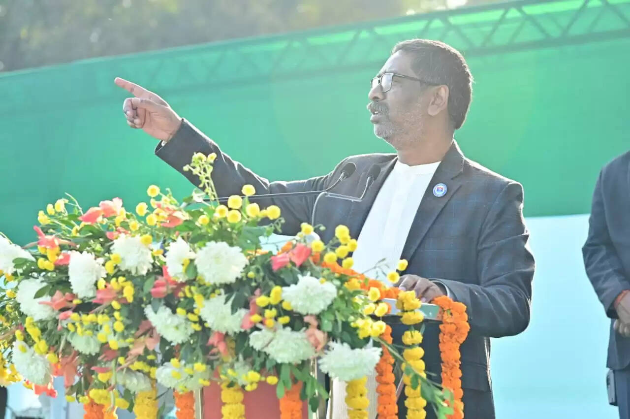झारखंड की धरती वीरता, स्वाभिमान और संघर्ष की रही है प्रतीक : मुख्यमंत्री