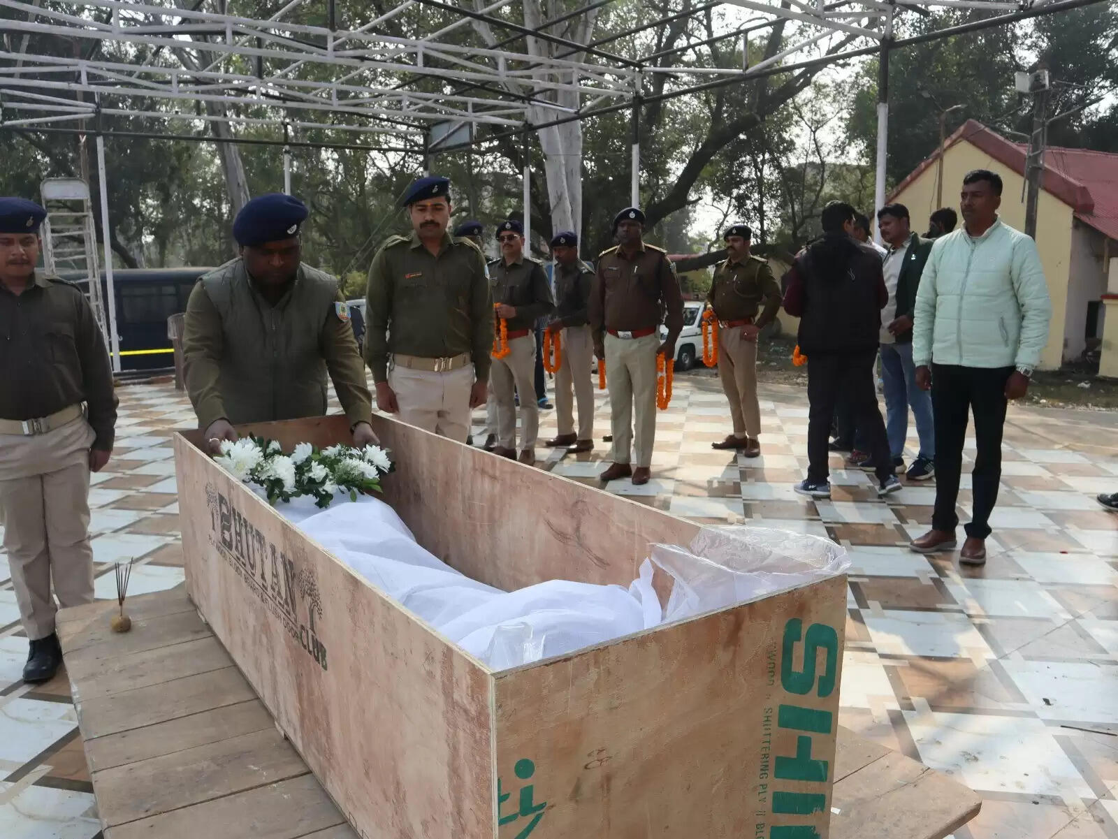 सड़क हादसे में एसआई हेमंत भगत की मौत, एक जवान घायल