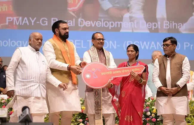 बिहार में 11.18 लाख नए पक्के मकानों का लक्ष्य, 2.35 लाख आवास पूर्ण