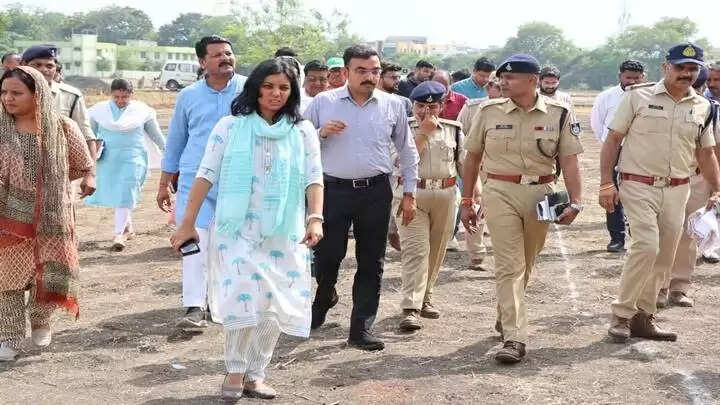 नरसिंहपुरः उप राष्ट्रपति व मुख्यमंत्री के आगमन की तैयारियों का कलेक्टर ने लिया जायजा