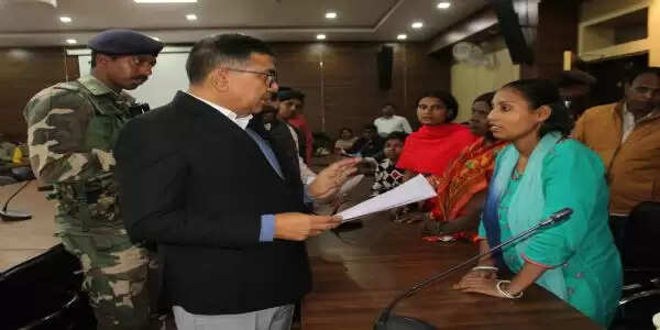 डीसी ने सुनी लोगों की समस्याएं, अधिकारियों को कार्रवाई का दिया निर्देश