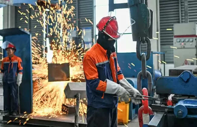 देश का औद्योगिक उत्पादन नवंबर में दो साल के उच्च स्तर 6.7 फीसदी की दर से बढ़ा