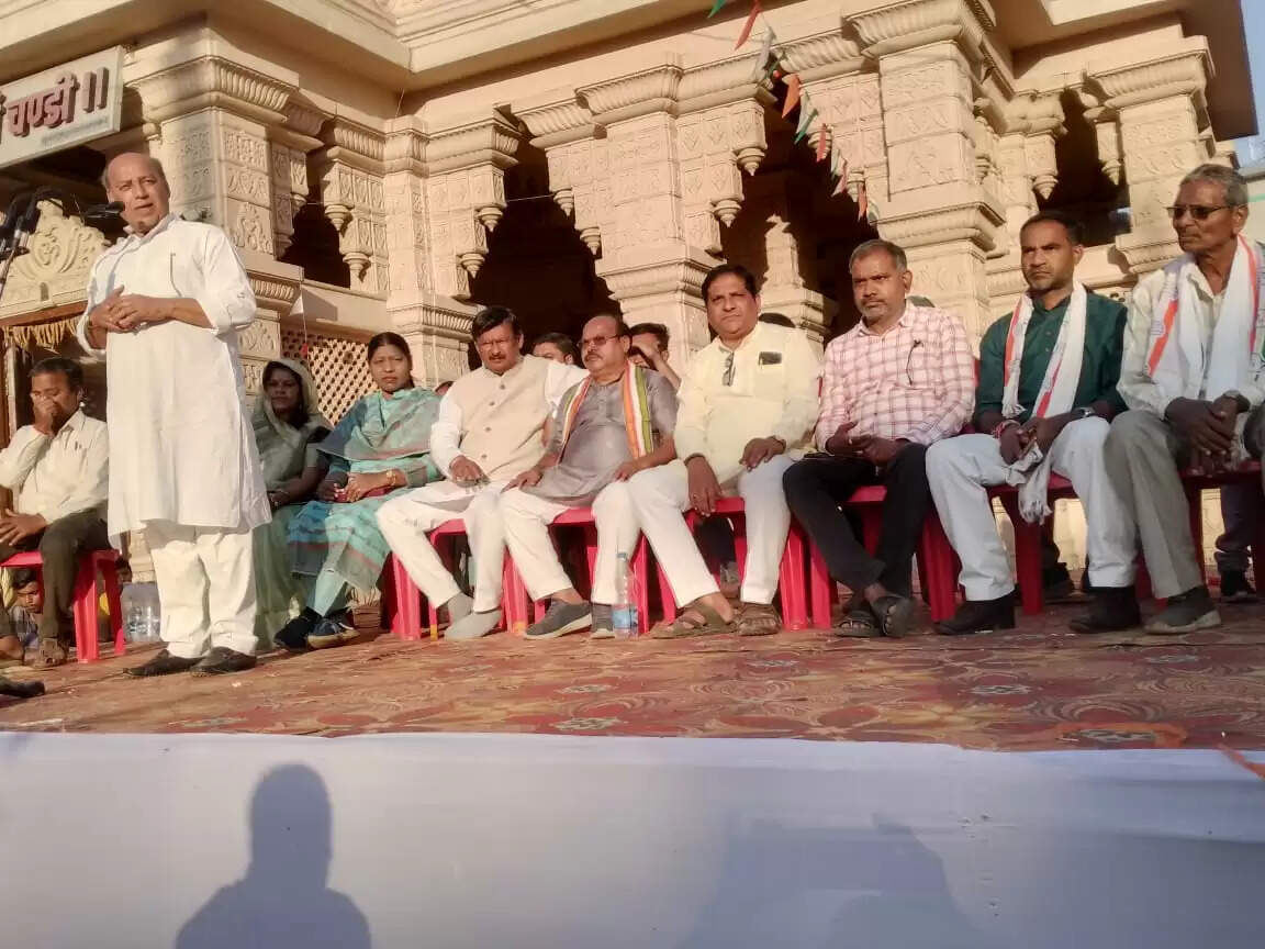 चुनाव प्रचार के अंतिम दिन कुरूद में उम्मीदवाराें ने झोंकी ताकत