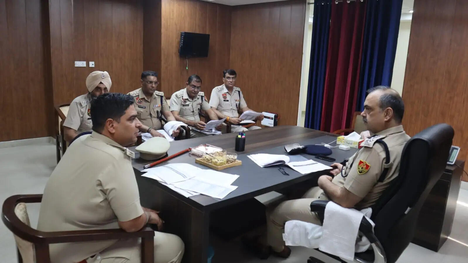 सिरसा: स्मार्ट पुलिस बनकर करना होगा काम: डीआईजी
