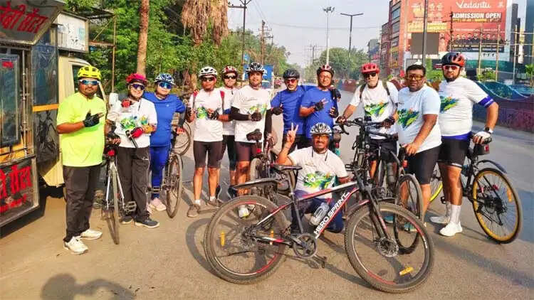 रायपुर : विश्व साइकिल दिवस पर साइकिल राइड का आयोजन, फिटनेस, स्वास्थ्य और पर्यावरण संरक्षण का दिया संदेश