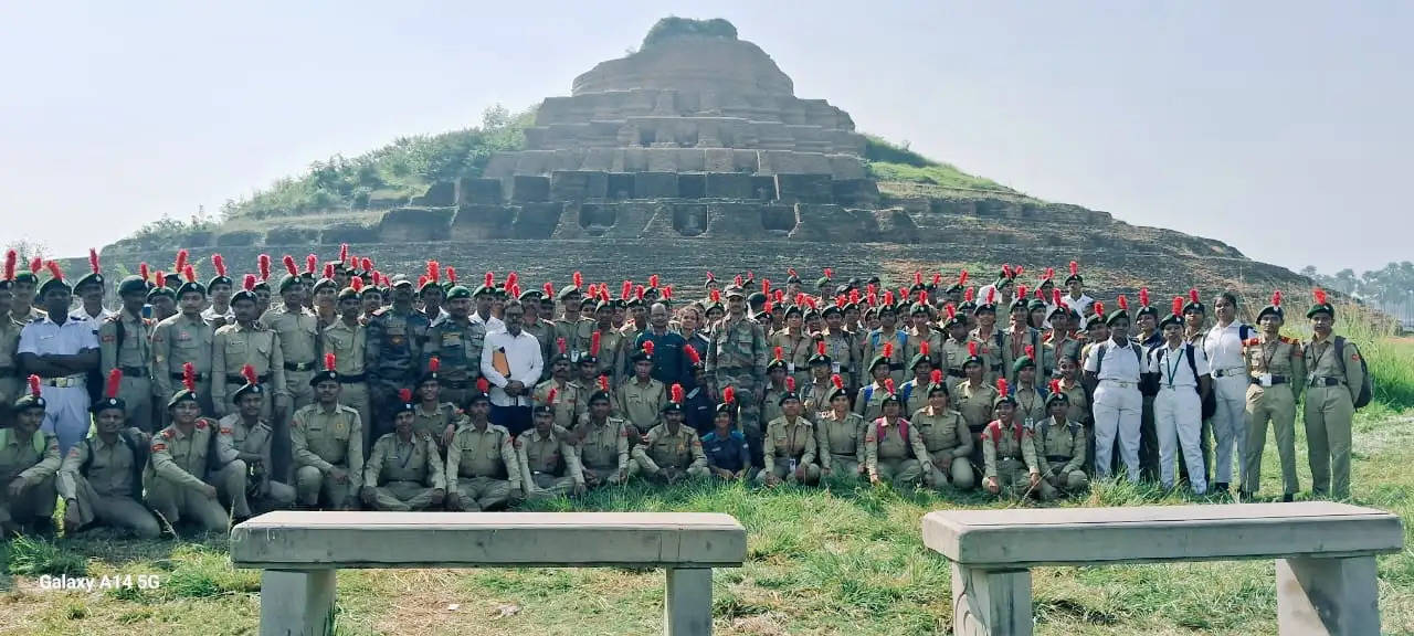 एक भारत श्रेष्ठ भारत एनसीसी कैंप के तीसरे दिन कैडेटो ने किया ऐतिहासिक स्थलो का परिभ्रमण