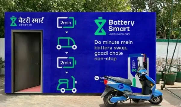 वाराणसी मंडल में पहली बार पहल : बनारस रेलवे स्टेशन पर बैटरी स्वैपिंग स्टेशन स्थापित