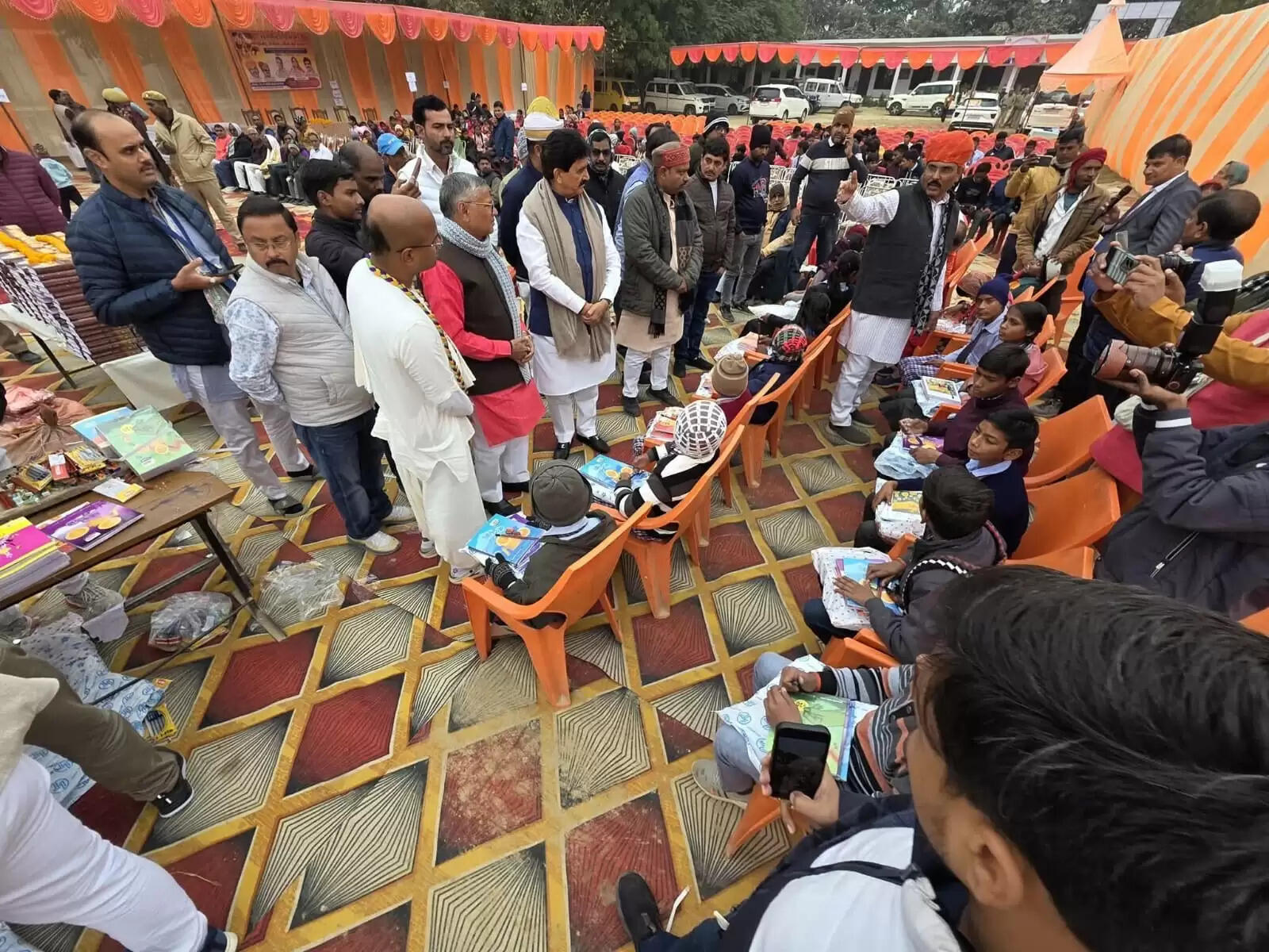 गीता मानव जीवन को कर्तव्य, कर्म और नैतिकता का संदेश देती है : धर्मवीर प्रजापति