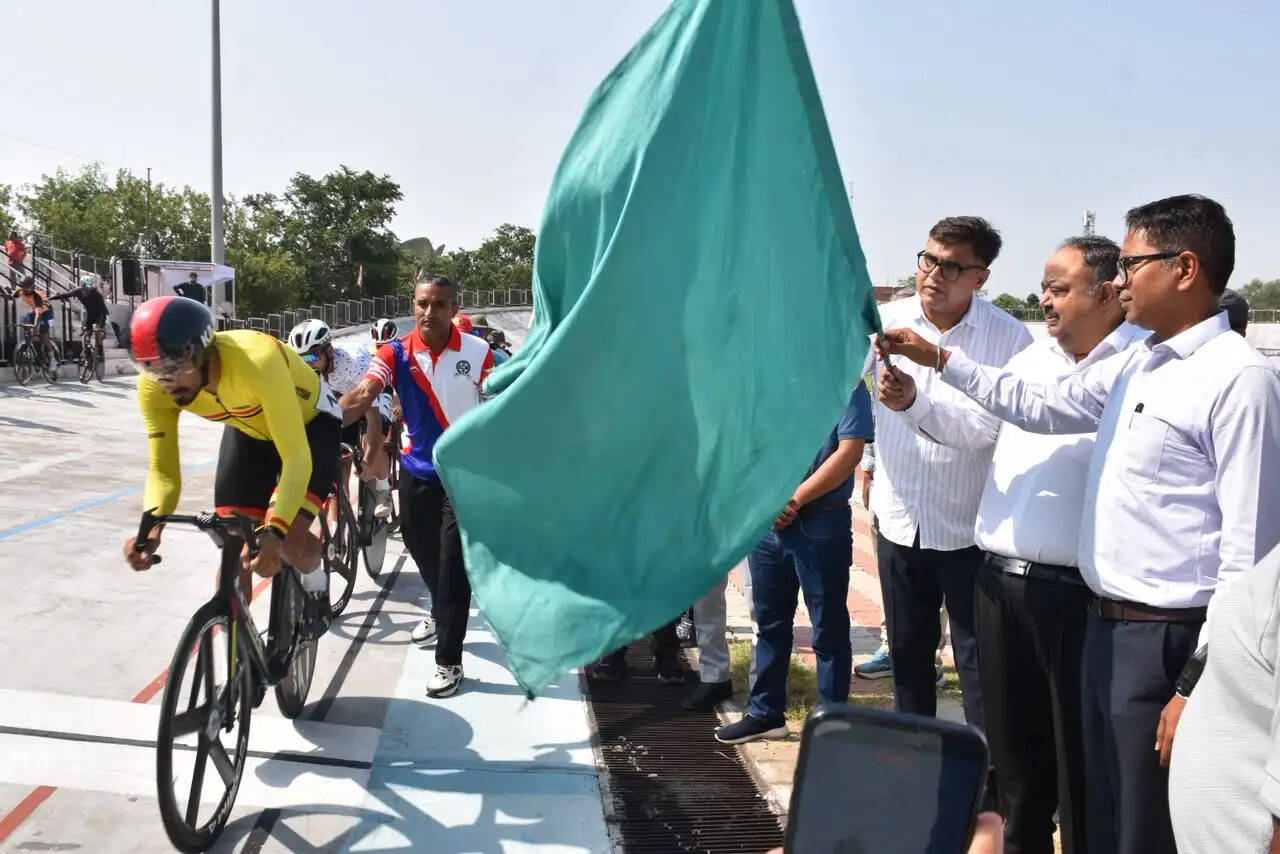 जयपुर में 63वीं अखिल भारतीय रेलवे ट्रैक साइकिलिंग चैम्पियनशिप शुरू