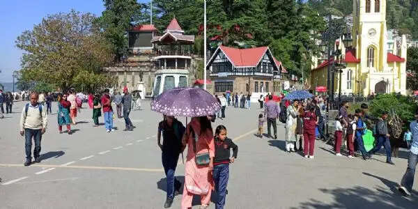 हिमाचल में बारिश-तूफान के अलर्ट के बावजूद खिली धूप, पहली मई से बिगड़ेगा मौसम