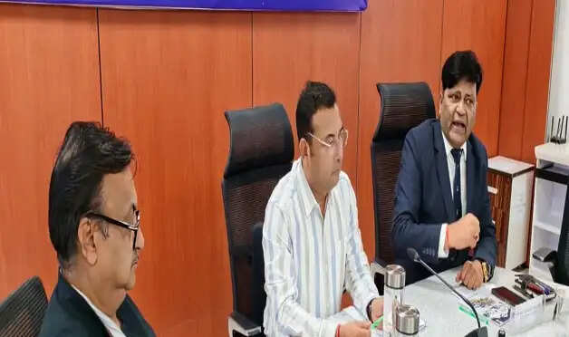 आपदा के प्रत्येक चरण में पुलिस की महत्वपूर्ण भूमिका : प्रकाश चंद्र