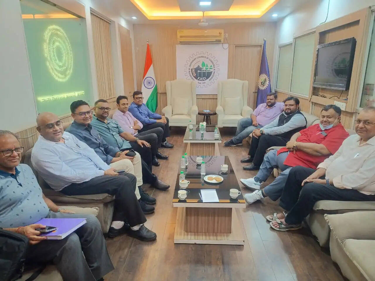 जेसीबी, लोडर और बसों के रजिस्ट्रशन में सुधार नहीं होने से वाहन मालिकों को परेशानी : चेंबर