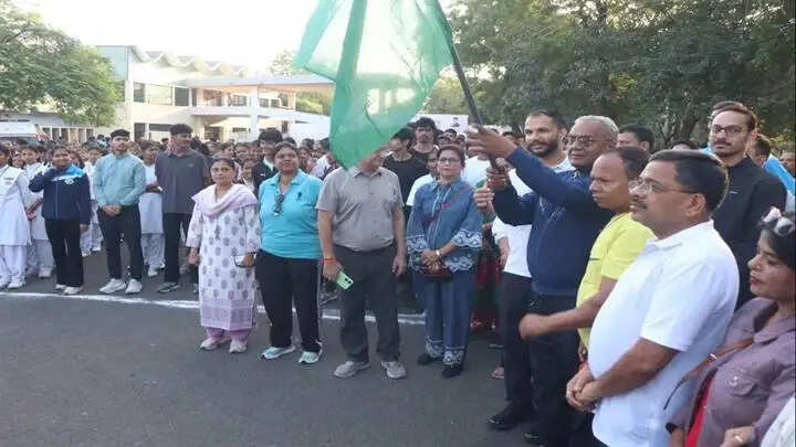 इंदौरः राष्ट्रीय एकता दिवस पर उत्साह और उमंग के साथ निकली ‘रन फॉर यूनिटी’