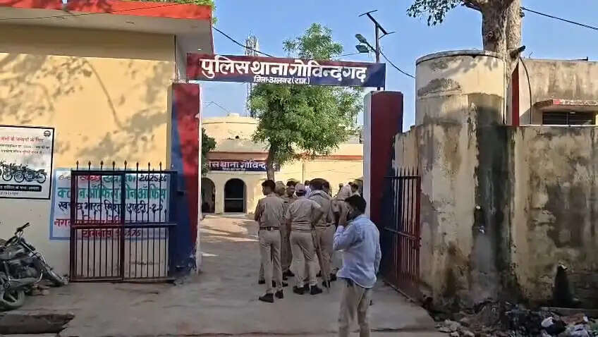 बुलेट के साइलेंसर से तेज आवाज करने से रोकना पुलिस को पड़ा भारी, अलवर में थाने पर पथराव