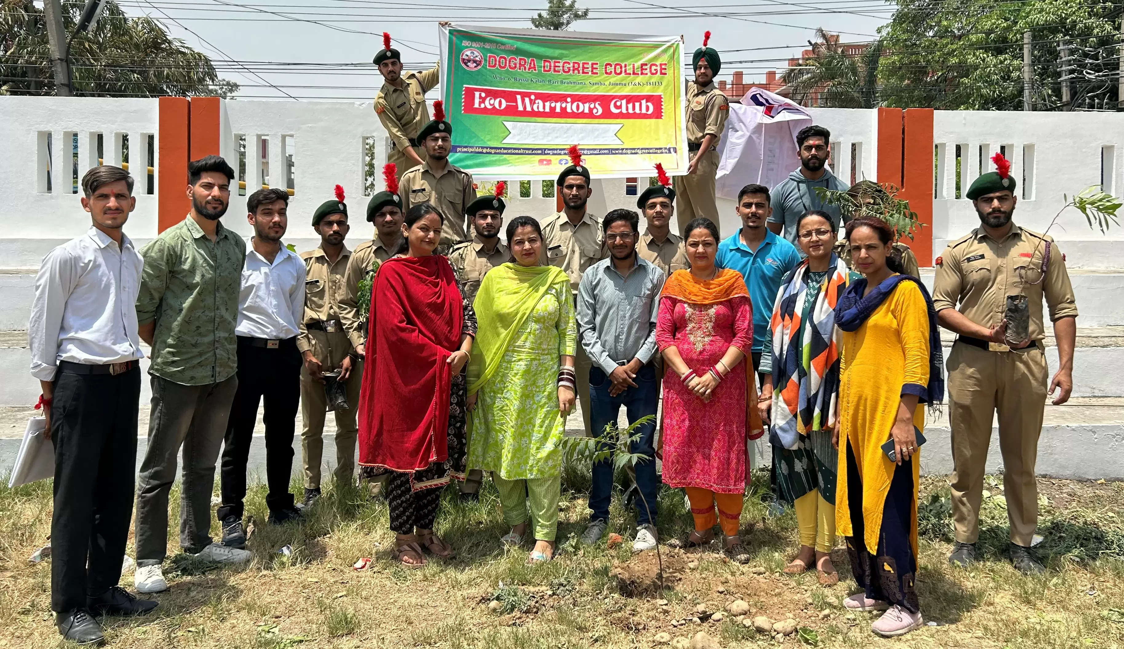 विश्व पर्यावरण दिवस मनाया, लगाए पौधे