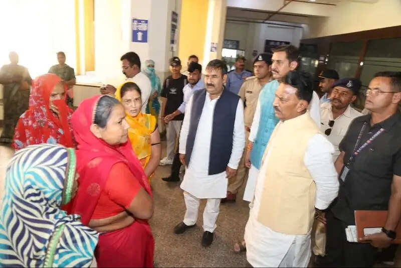 नागरिकों को बेहतर स्वास्थ्य सुविधाएं उपलब्ध कराना सरकार की सर्वोच्च प्राथमिकताः मंत्री सिलावट