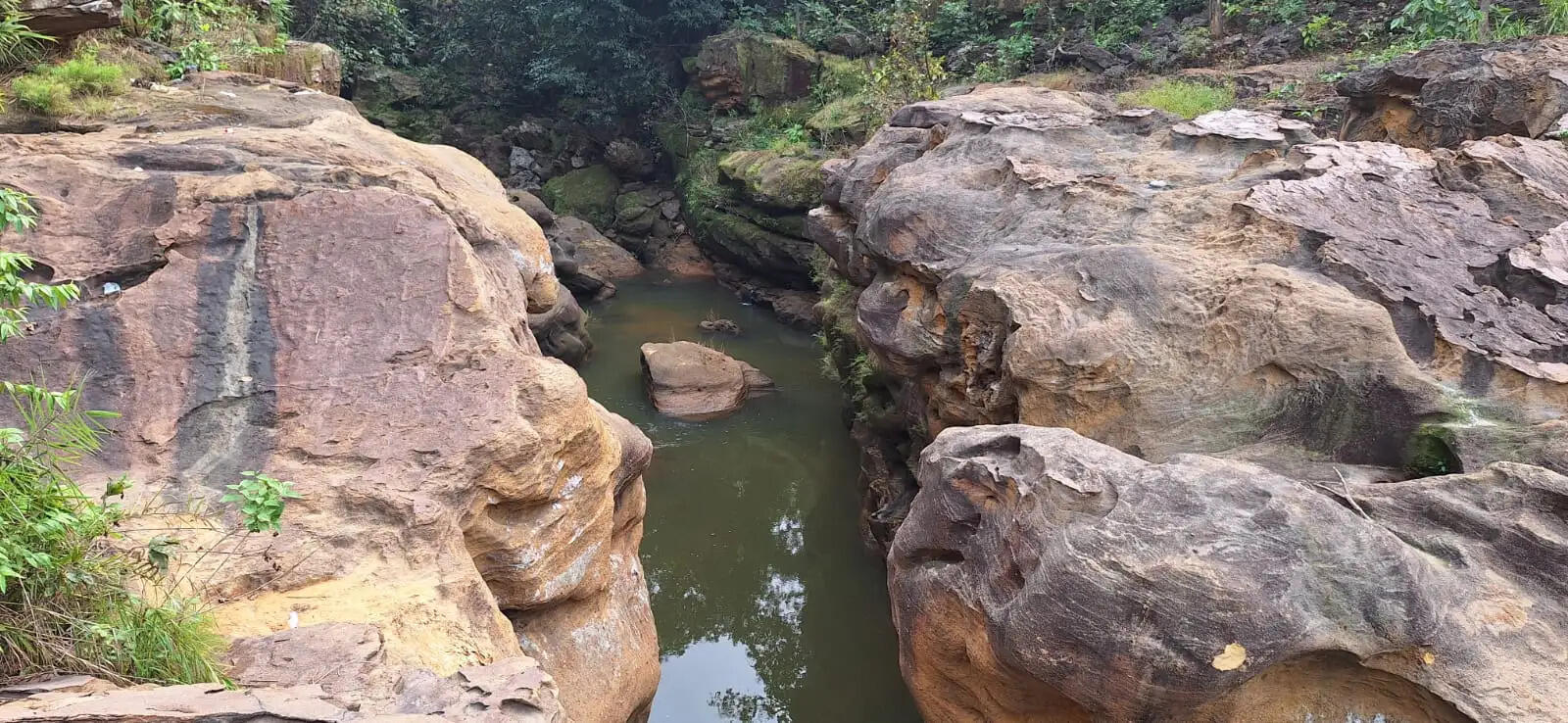 कोरबा में बारिश के मौसम में पिकनिक का बढ़ा खतरा: देवपहरी, केंदई, सतरेंगा समेत पर्यटन स्थलों पर प्रशासन की चेतावनी