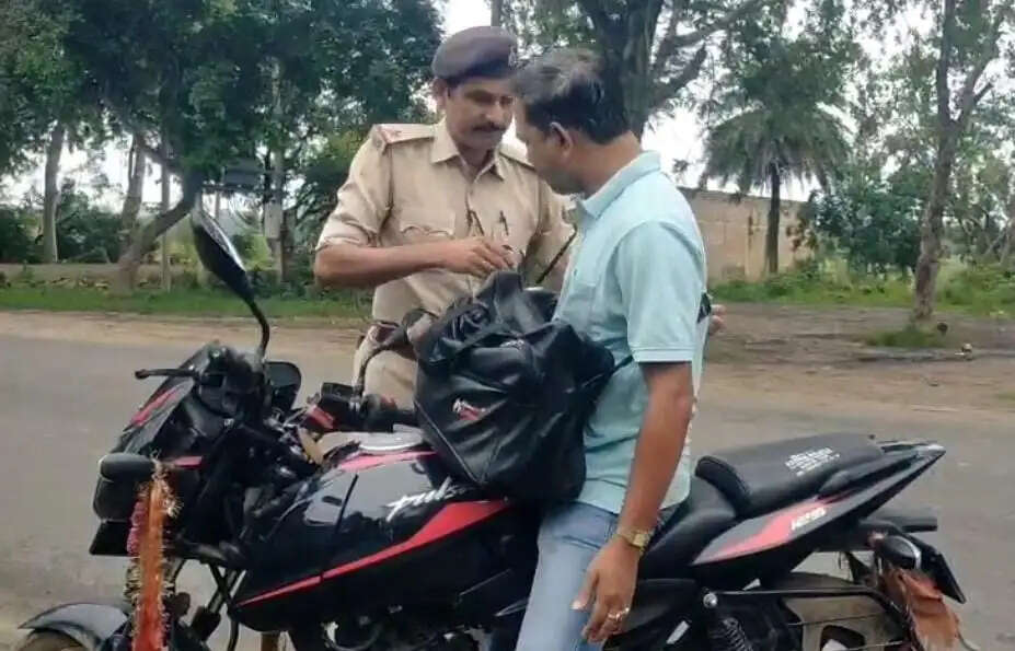 एसएसपी के निर्देश पर चलाया गया वाहन जांच अभियान
