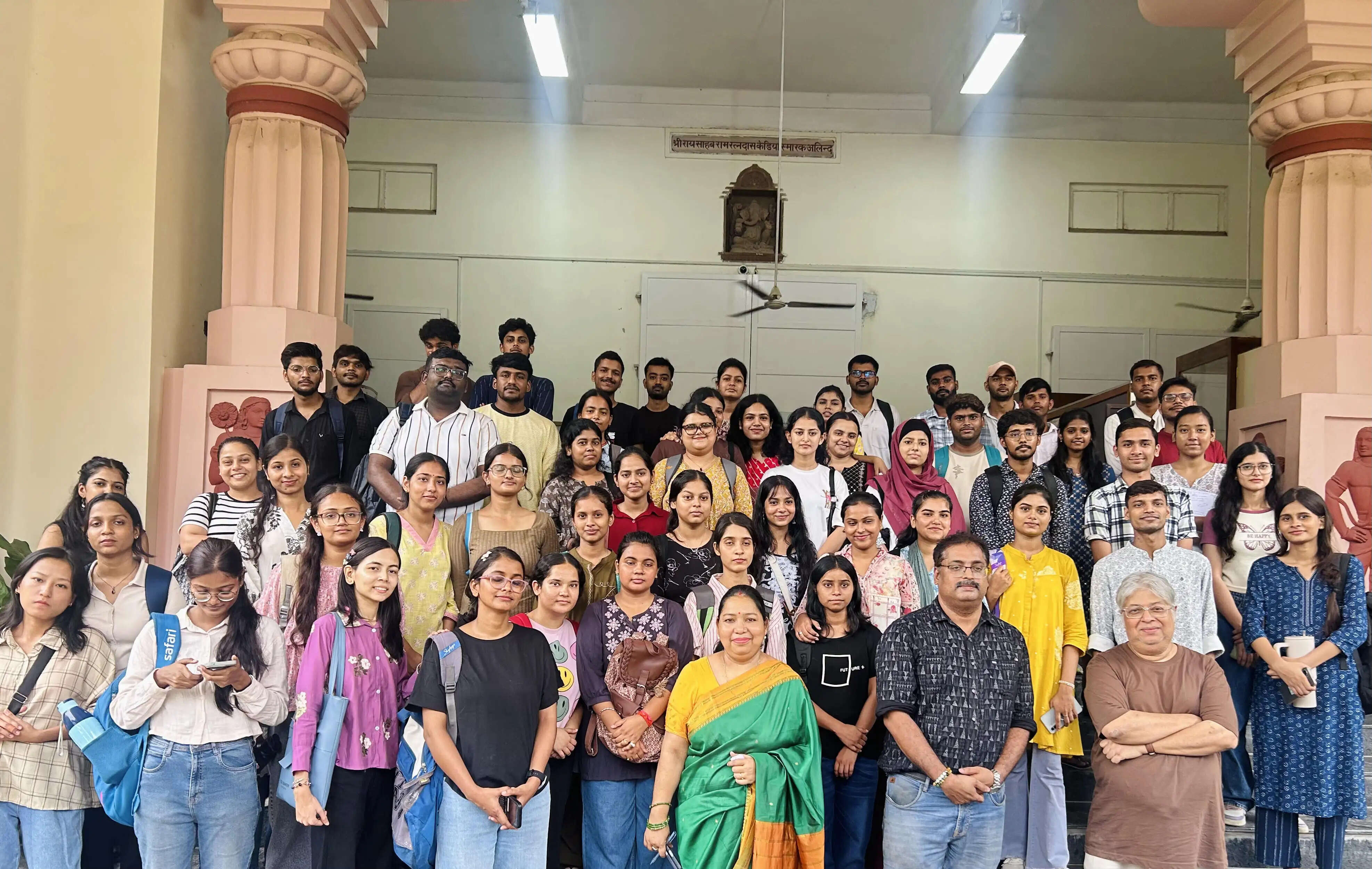 बीएचयू में नए दाखिला लेने वाले छात्रों ने एकेडमिक इंडक्शन प्रोग्राम में म्यूज़ियम का किया भ्रमण