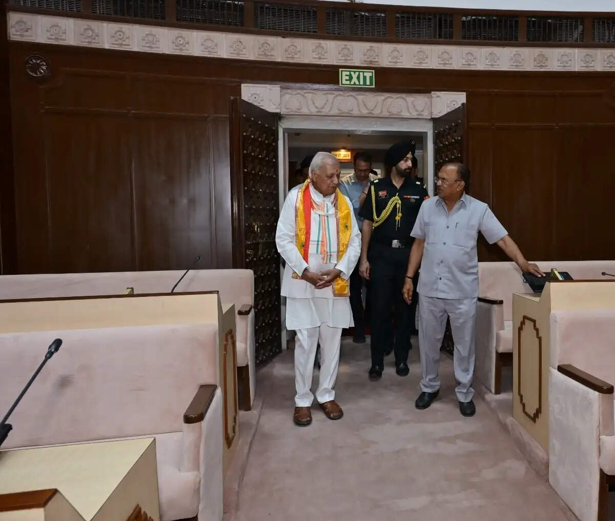 बिहार के राज्‍यपाल ने देखा राजस्‍थान विधान सभा का सदन और भवन