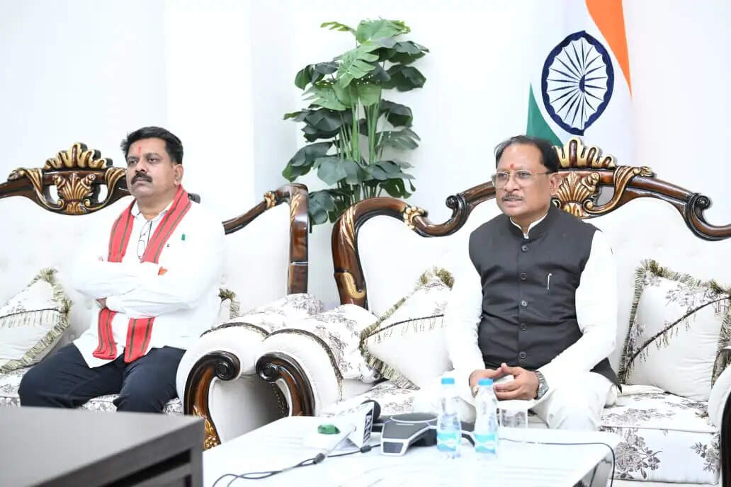 अंबिकापुर : मुख्यमंत्री साय ने अंबिकापुर-दिल्ली-कोलकाता हवाई सेवा का किया वर्चुअल शुभारंभ