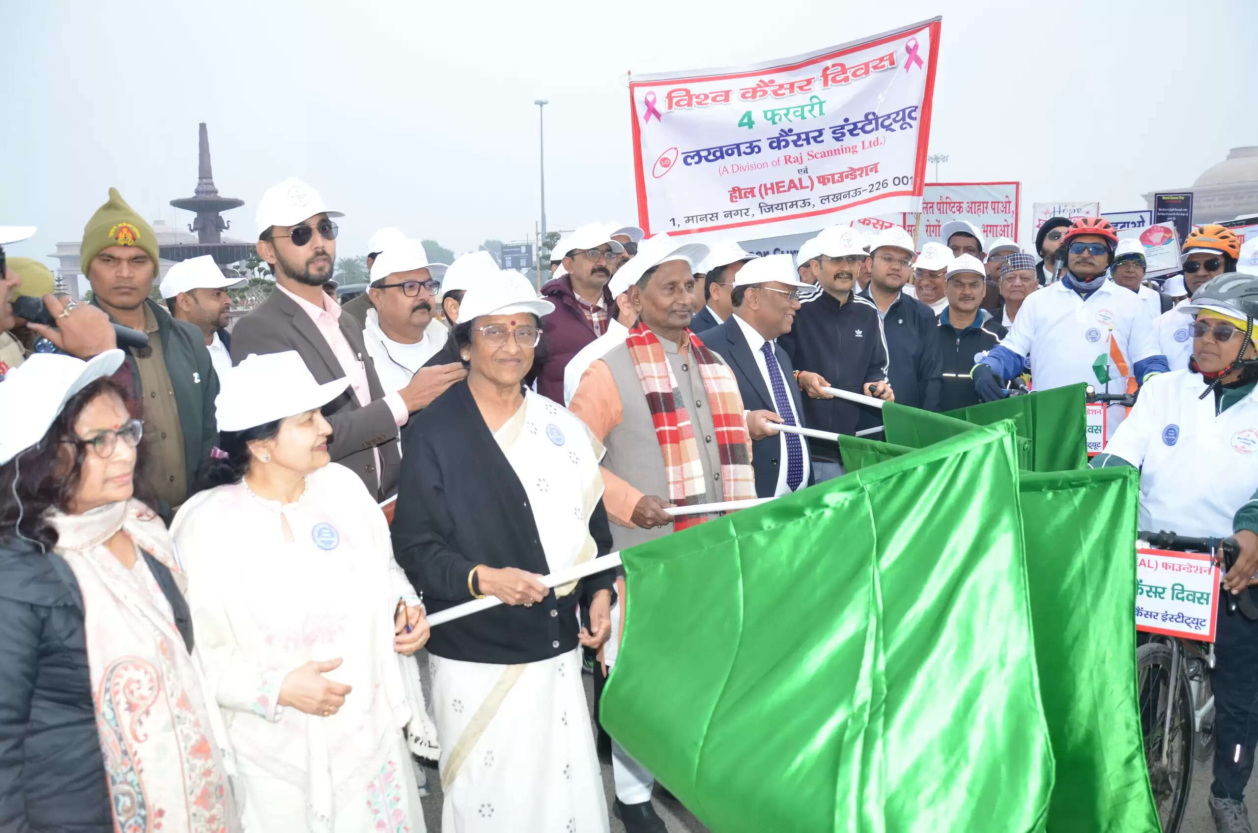 विश्व कैंसर दिवस पर 1090 चौराहे से जागरूकता रैली निकाली गई